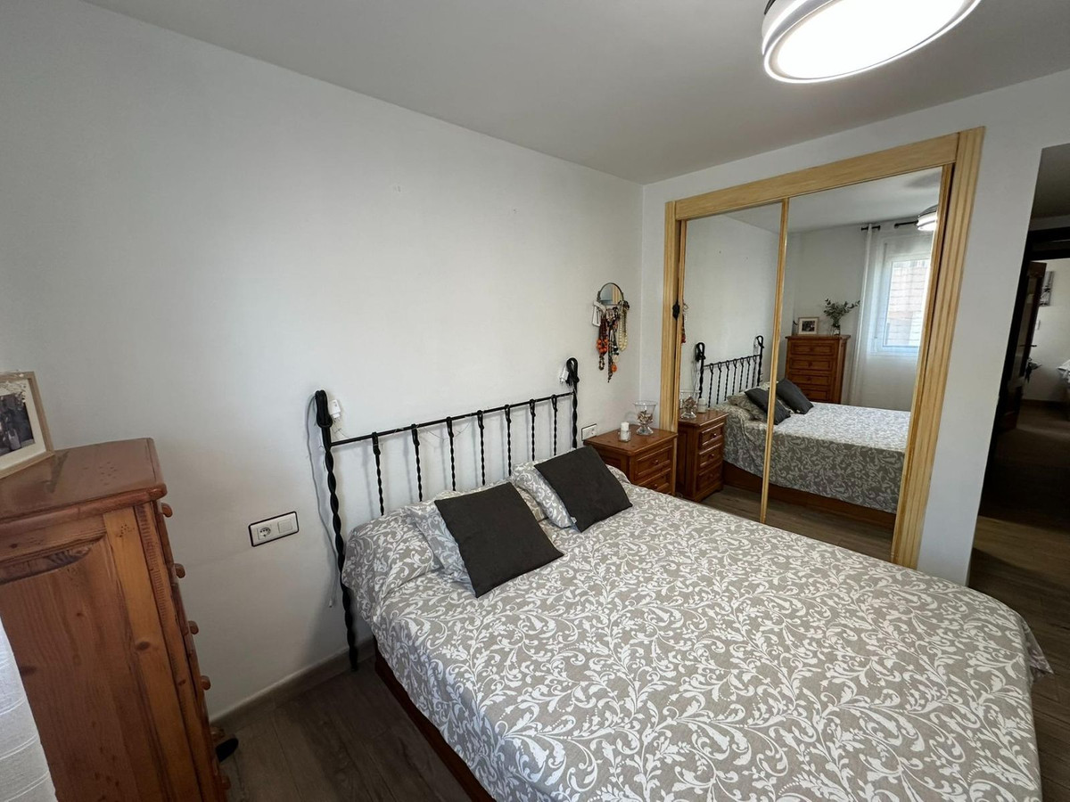 3 Bed Apartment for sale in Las Lagunas Costa Del Sol, Málaga, Spain