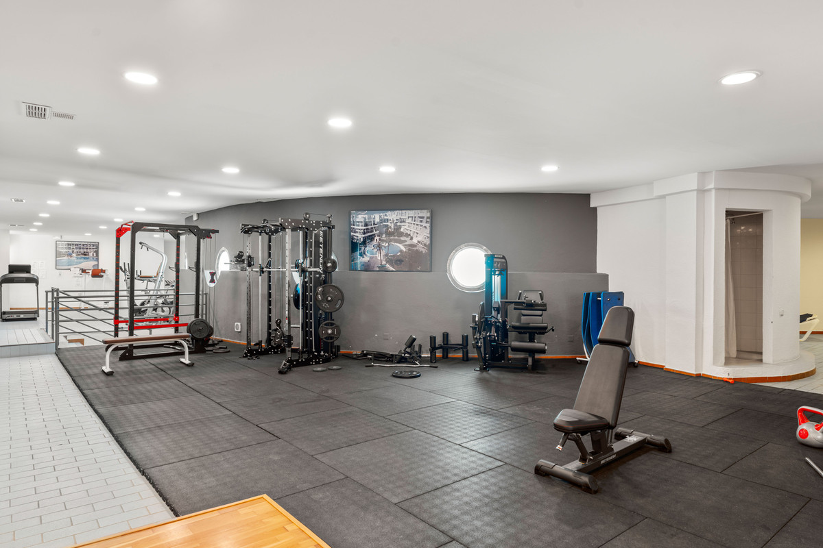 3 Bed Apartment for sale in Marbella Costa Del Sol, Málaga, Spain