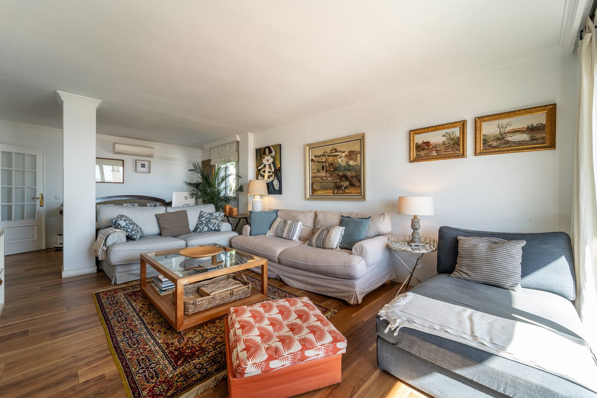4 Bed Apartment for sale in Benalmadena Pueblo Costa Del Sol, Málaga, Spain