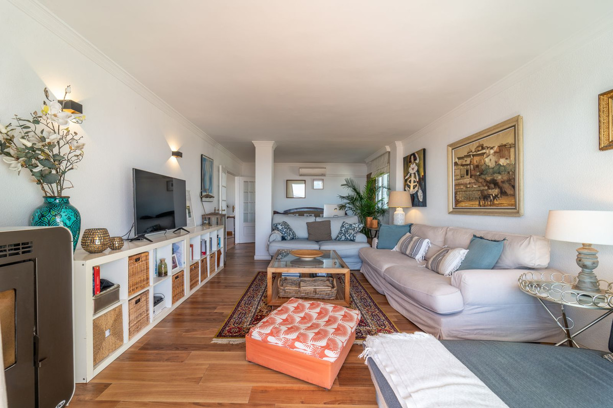 4 Bed Apartment for sale in Benalmadena Pueblo Costa Del Sol, Málaga, Spain