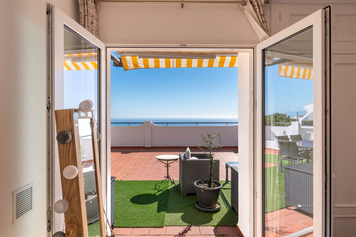 4 Bed Apartment for sale in Benalmadena Pueblo Costa Del Sol, Málaga, Spain