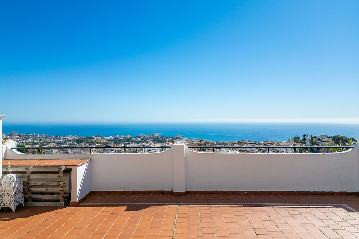 4 Bed Apartment for sale in Benalmadena Pueblo Costa Del Sol, Málaga, Spain