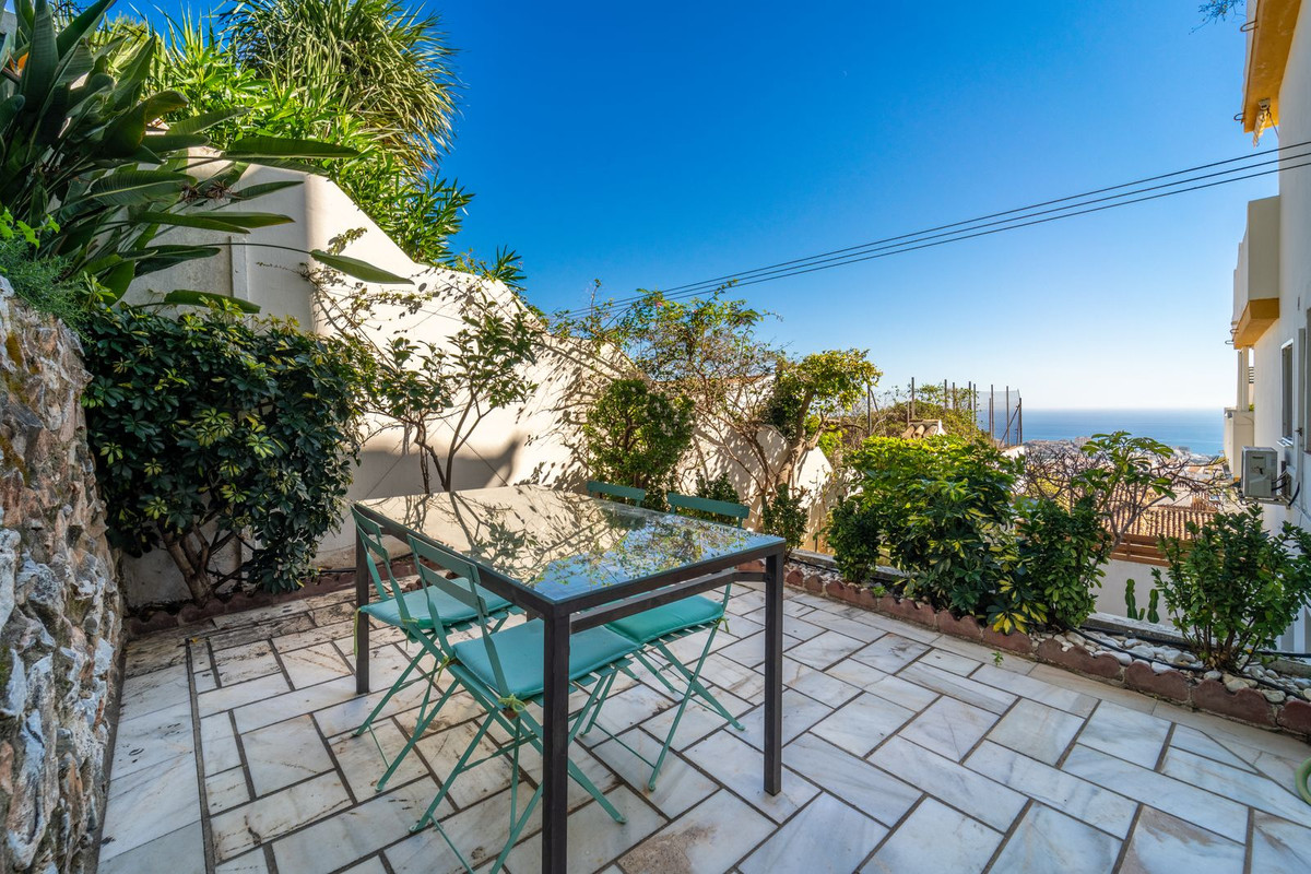 4 Bed Apartment for sale in Benalmadena Pueblo Costa Del Sol, Málaga, Spain