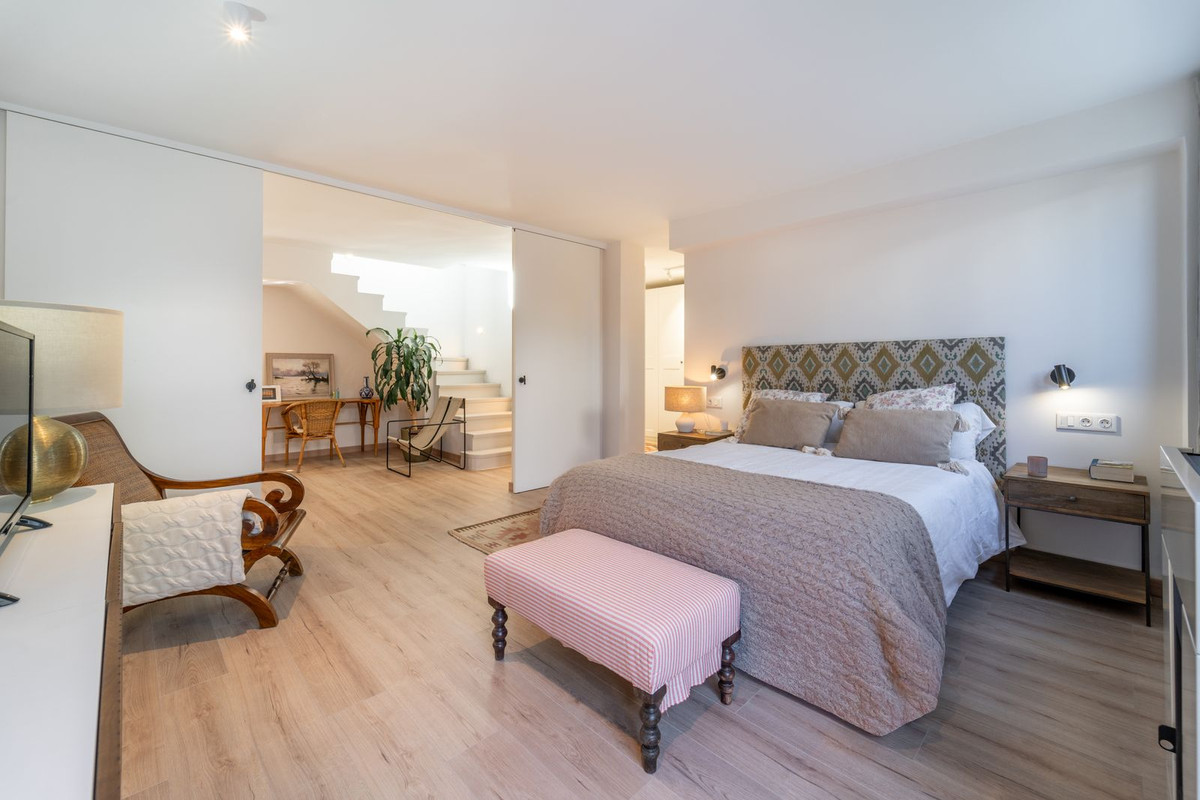 4 Bed Apartment for sale in Benalmadena Pueblo Costa Del Sol, Málaga, Spain