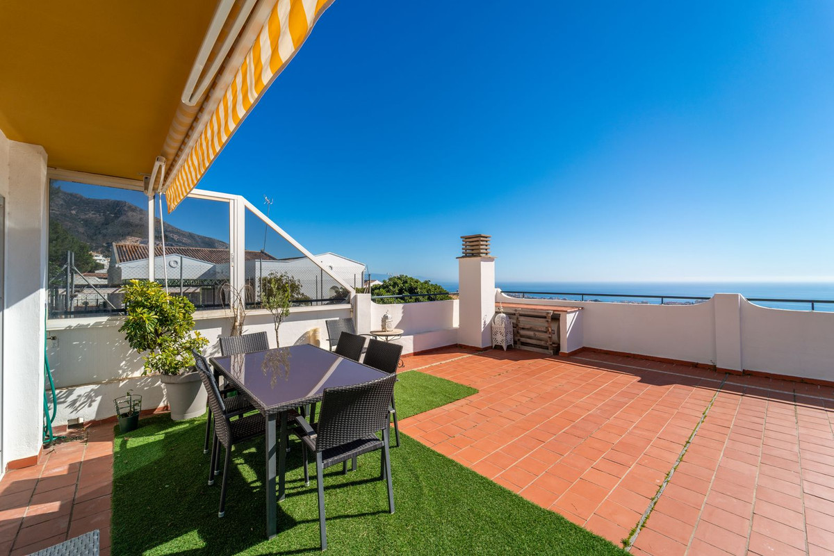 4 Bed Apartment for sale in Benalmadena Pueblo Costa Del Sol, Málaga, Spain