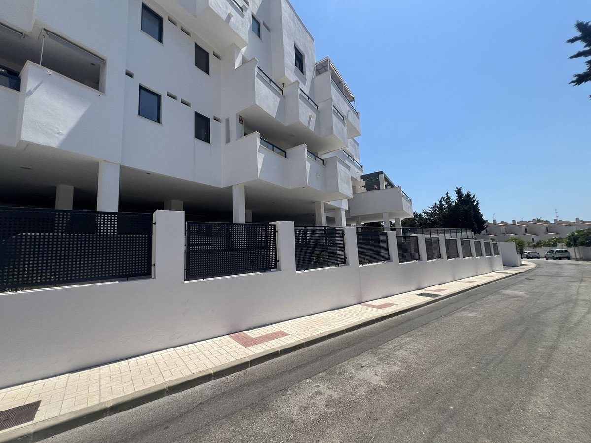 2 Bed Townhouse for sale in Torremolinos Costa Del Sol, Málaga, Spain