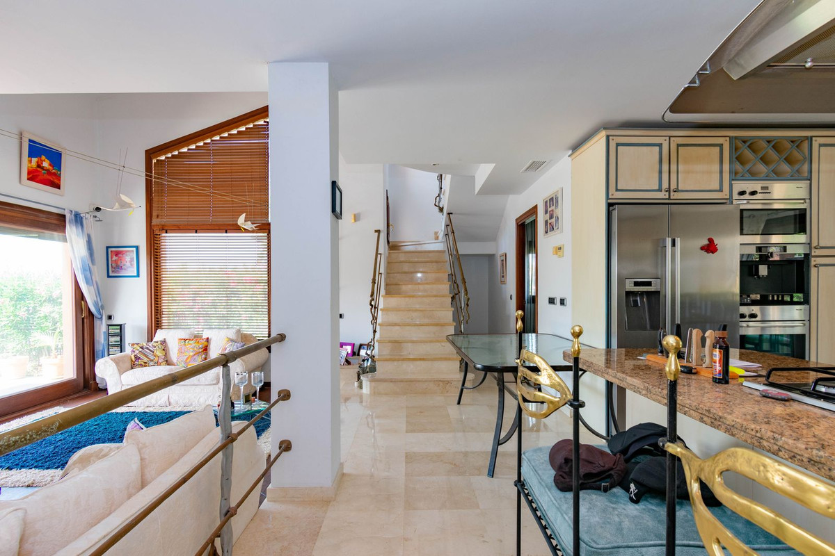4 Bed Townhouse for sale in Estepona Costa Del Sol, Málaga, Spain