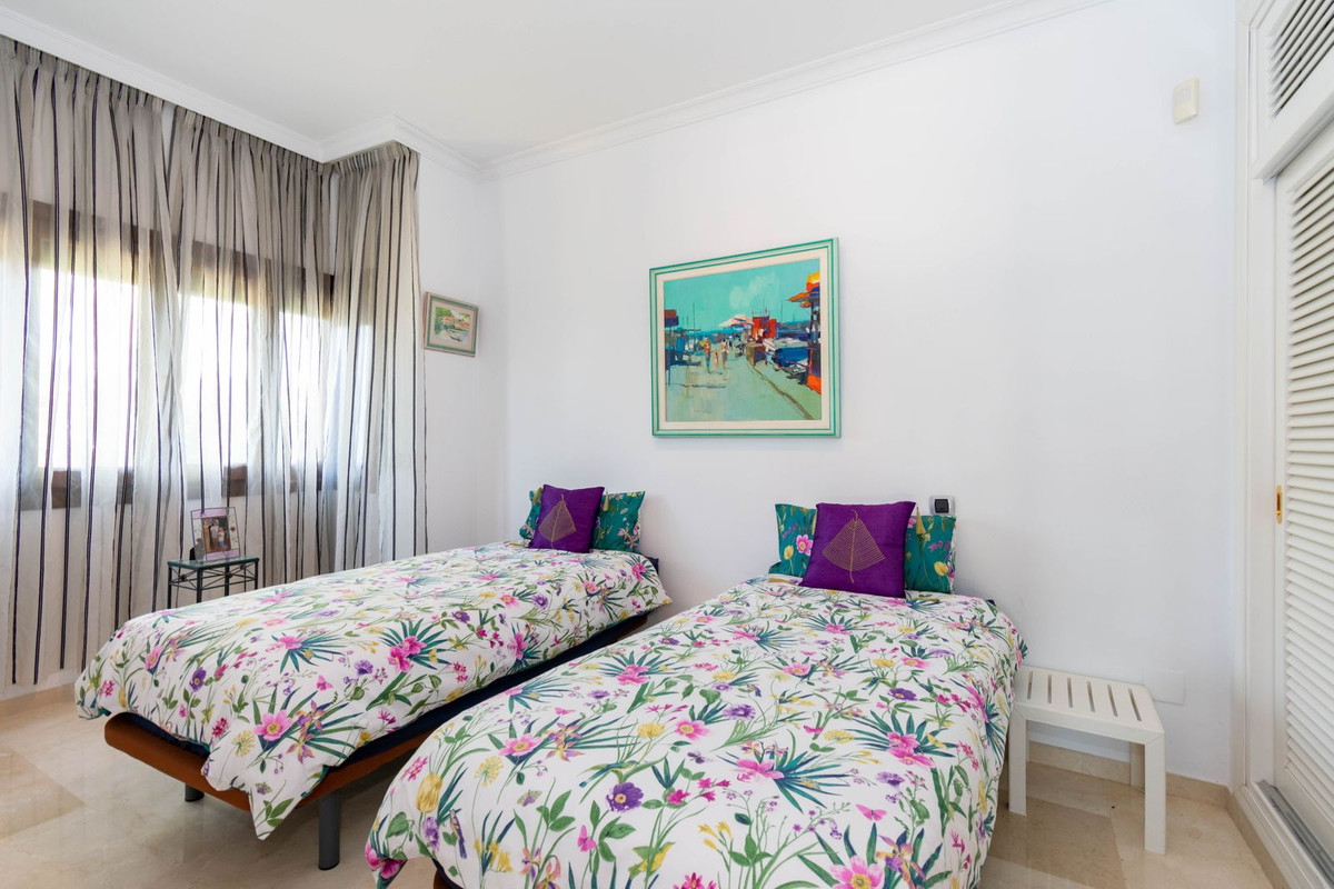 4 Bed Townhouse for sale in Estepona Costa Del Sol, Málaga, Spain