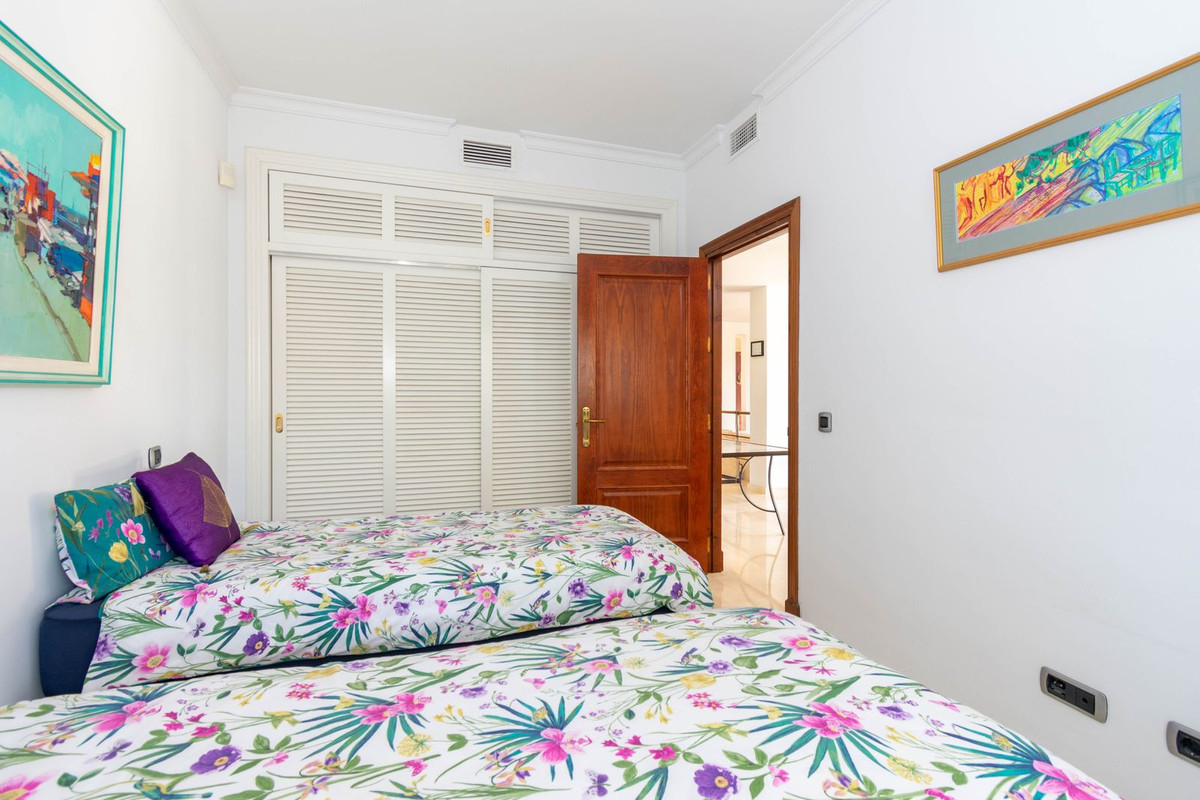 4 Bed Townhouse for sale in Estepona Costa Del Sol, Málaga, Spain