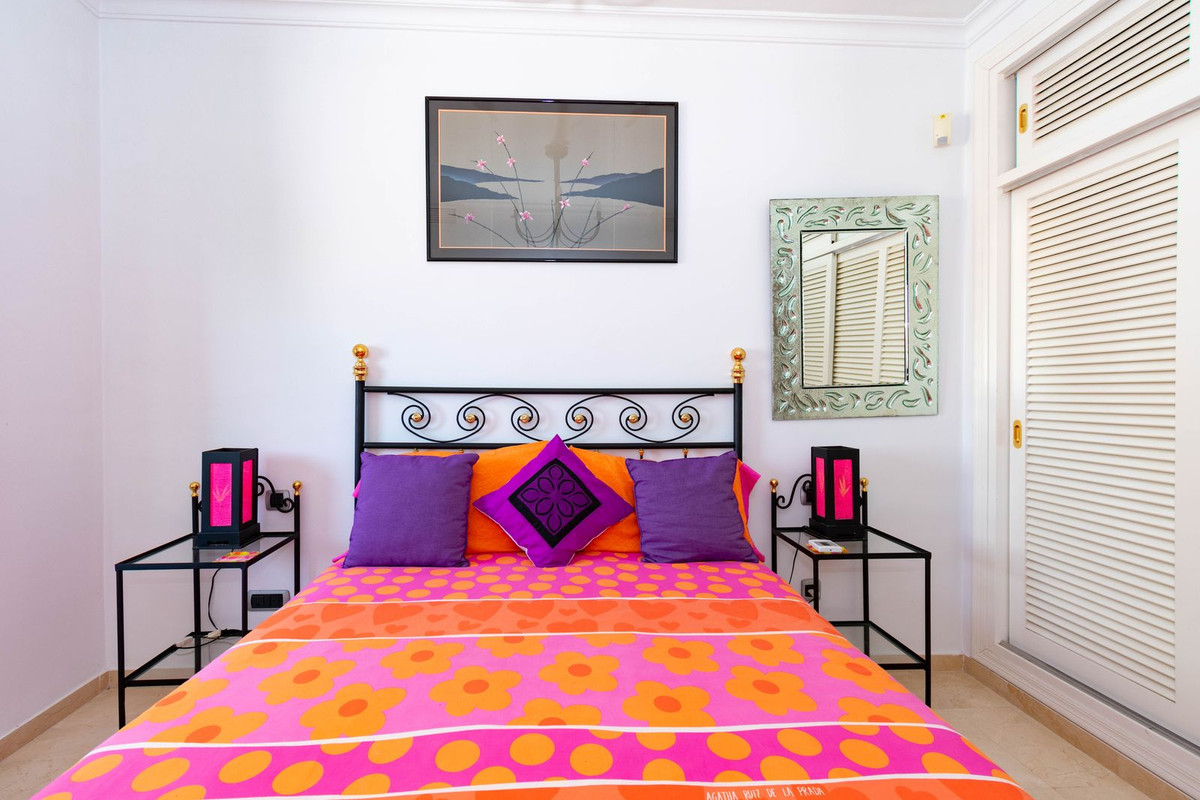 4 Bed Townhouse for sale in Estepona Costa Del Sol, Málaga, Spain