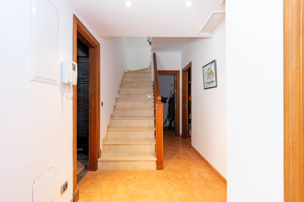 4 Bed Townhouse for sale in Estepona Costa Del Sol, Málaga, Spain