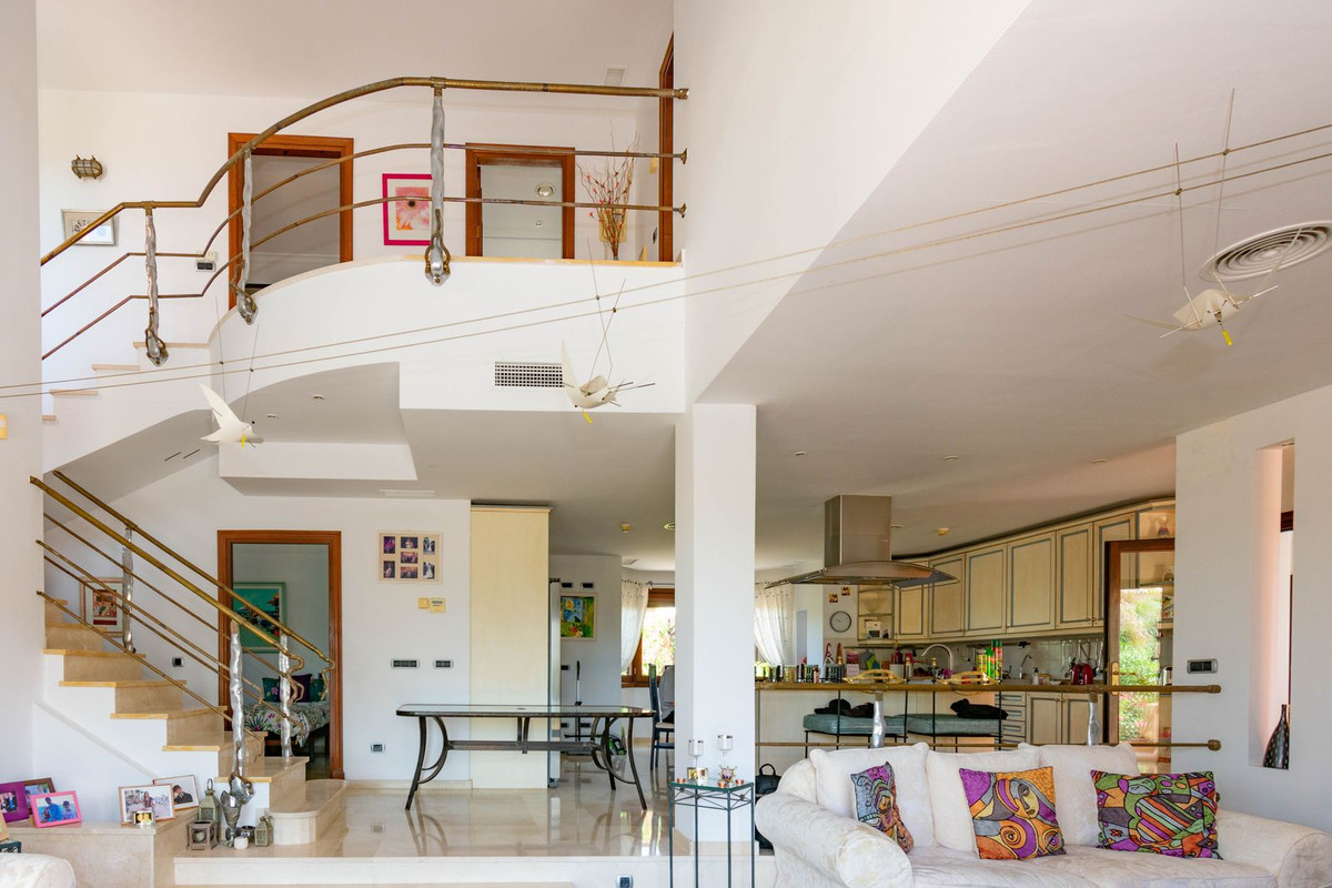 4 Bed Townhouse for sale in Estepona Costa Del Sol, Málaga, Spain