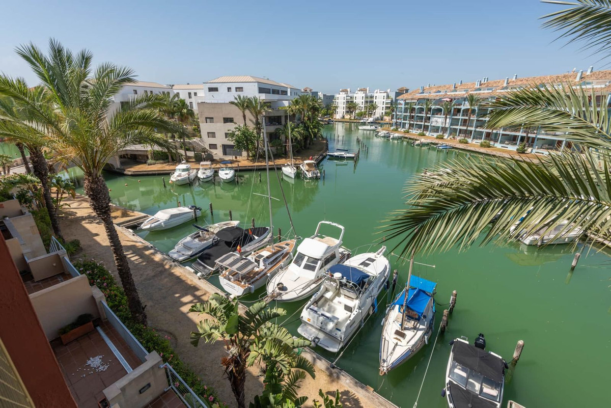 3 Bed Apartment for sale in Sotogrande Marina Costa Del Sol, Cádiz, Spain