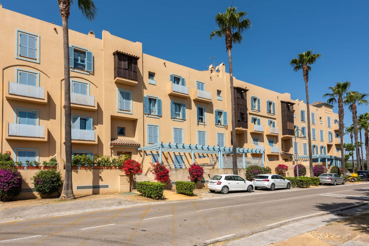3 Bed Apartment for sale in Sotogrande Marina Costa Del Sol, Cádiz, Spain