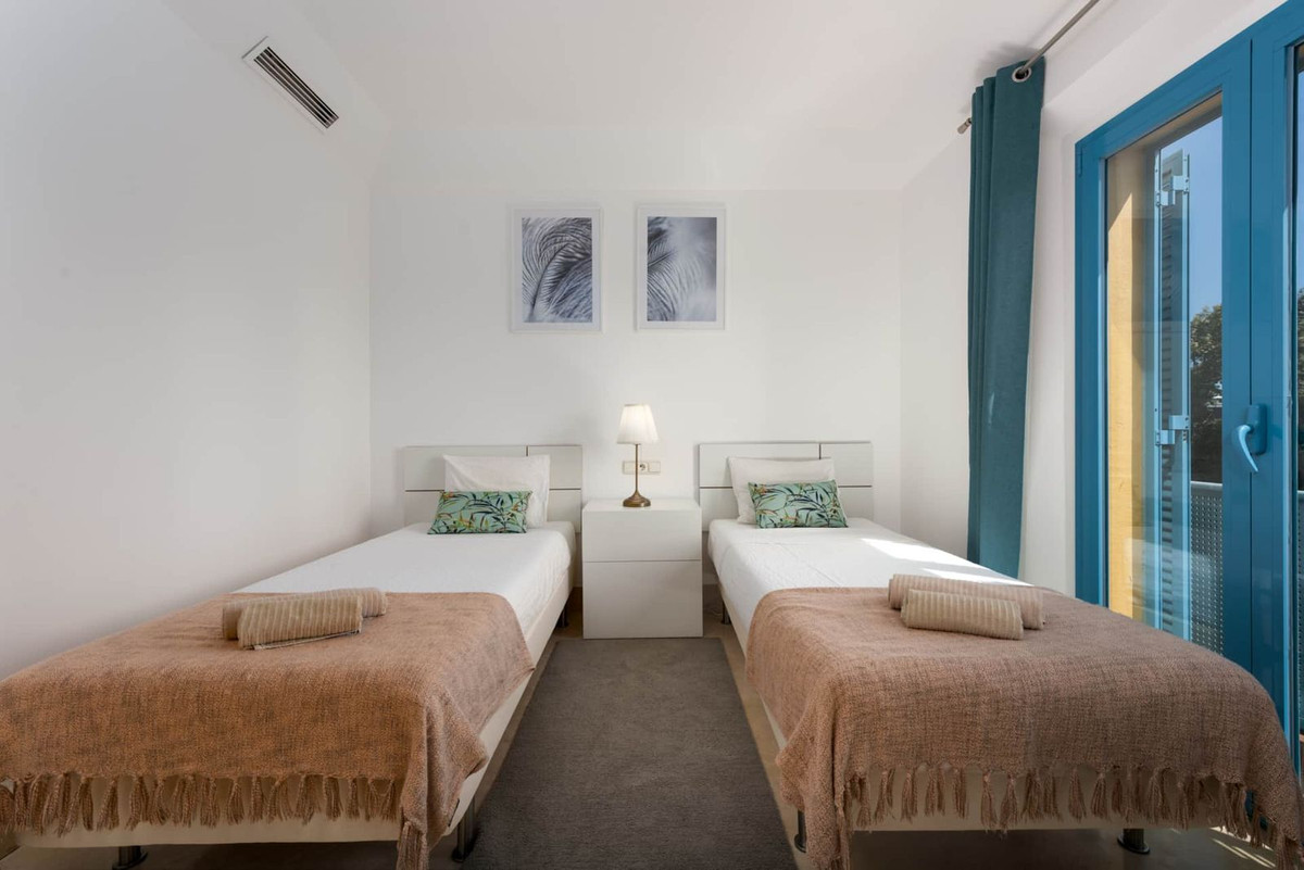 3 Bed Apartment for sale in Sotogrande Marina Costa Del Sol, Cádiz, Spain