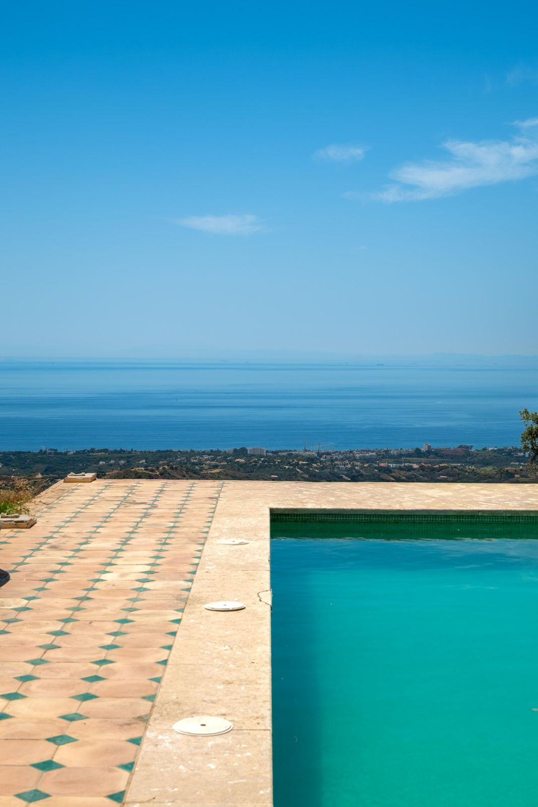 9 Bed Townhouse for sale in La Mairena Costa Del Sol, Málaga, Spain