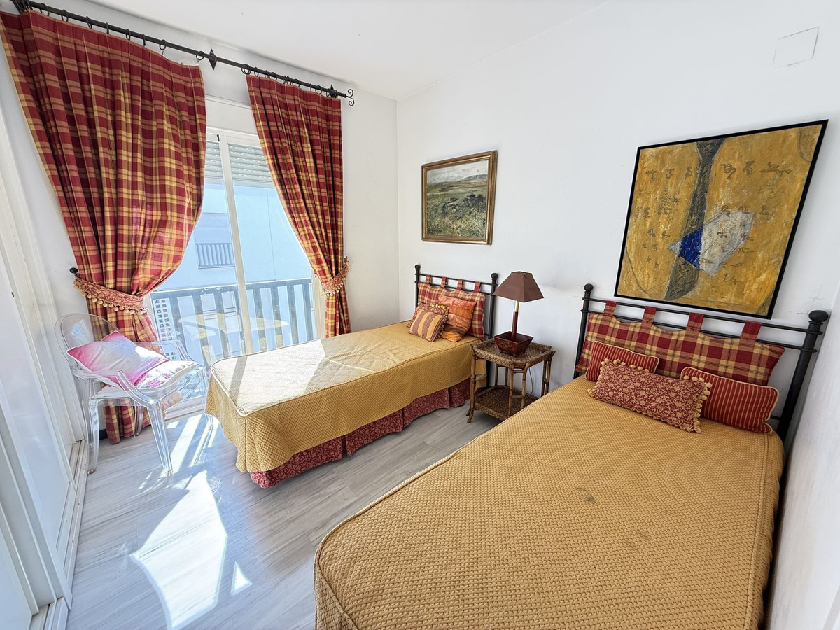 2 Bed Apartment for sale in Puerto Banús Costa Del Sol, Málaga, Spain