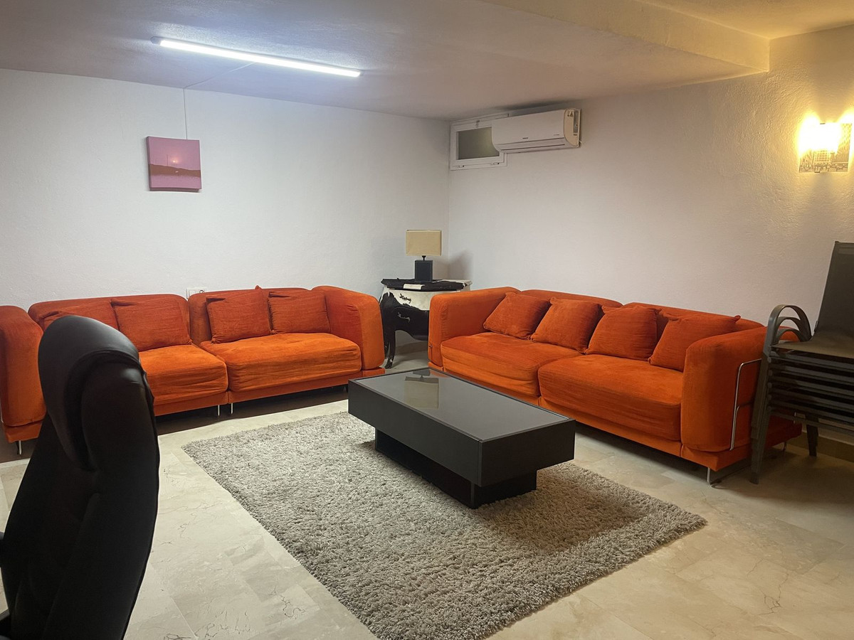 3 Bed Townhouse for sale in Estepona Costa Del Sol, Málaga, Spain