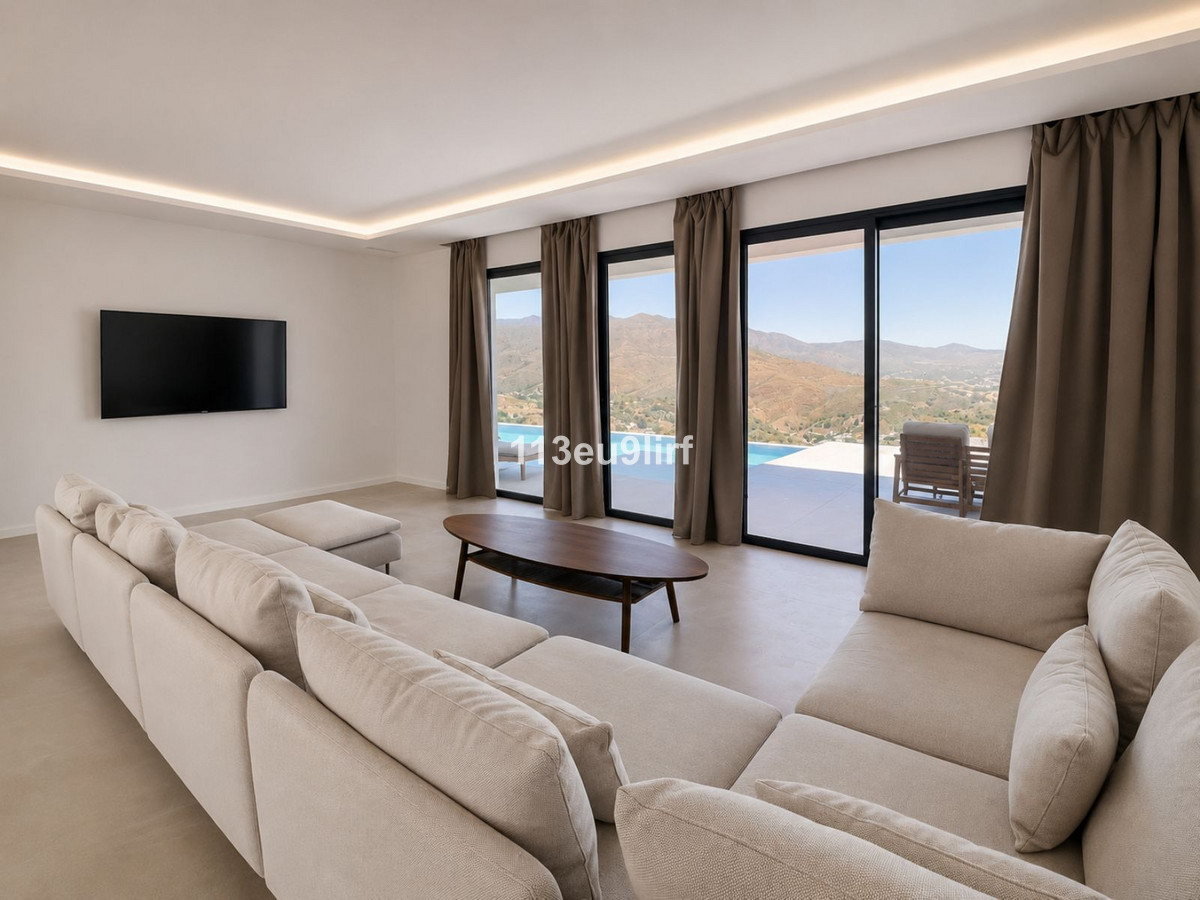5 Bed Townhouse for sale in La Cala Golf Costa Del Sol, Málaga, Spain