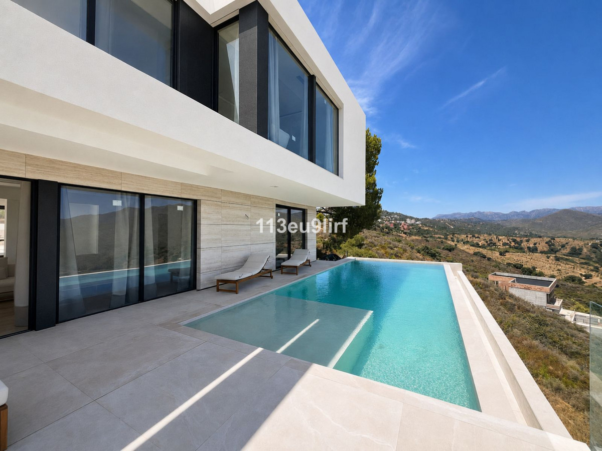 5 Bed Townhouse for sale in La Cala Golf Costa Del Sol, Málaga, Spain