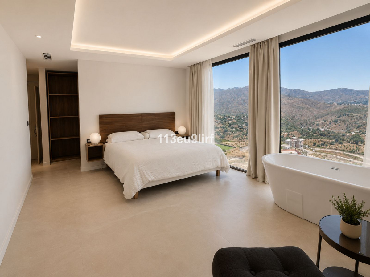 5 Bed Townhouse for sale in La Cala Golf Costa Del Sol, Málaga, Spain