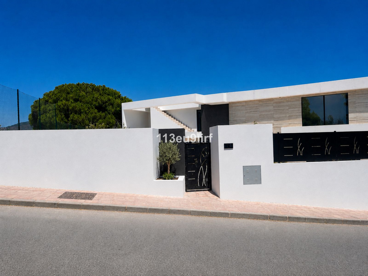 5 Bed Townhouse for sale in La Cala Golf Costa Del Sol, Málaga, Spain