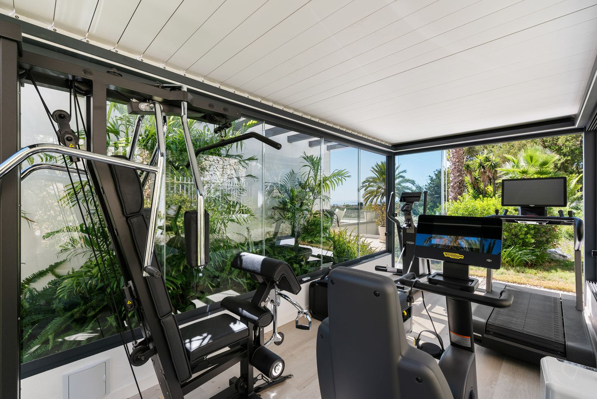 4 Bed Townhouse for sale in Marbella Costa Del Sol, Málaga, Spain