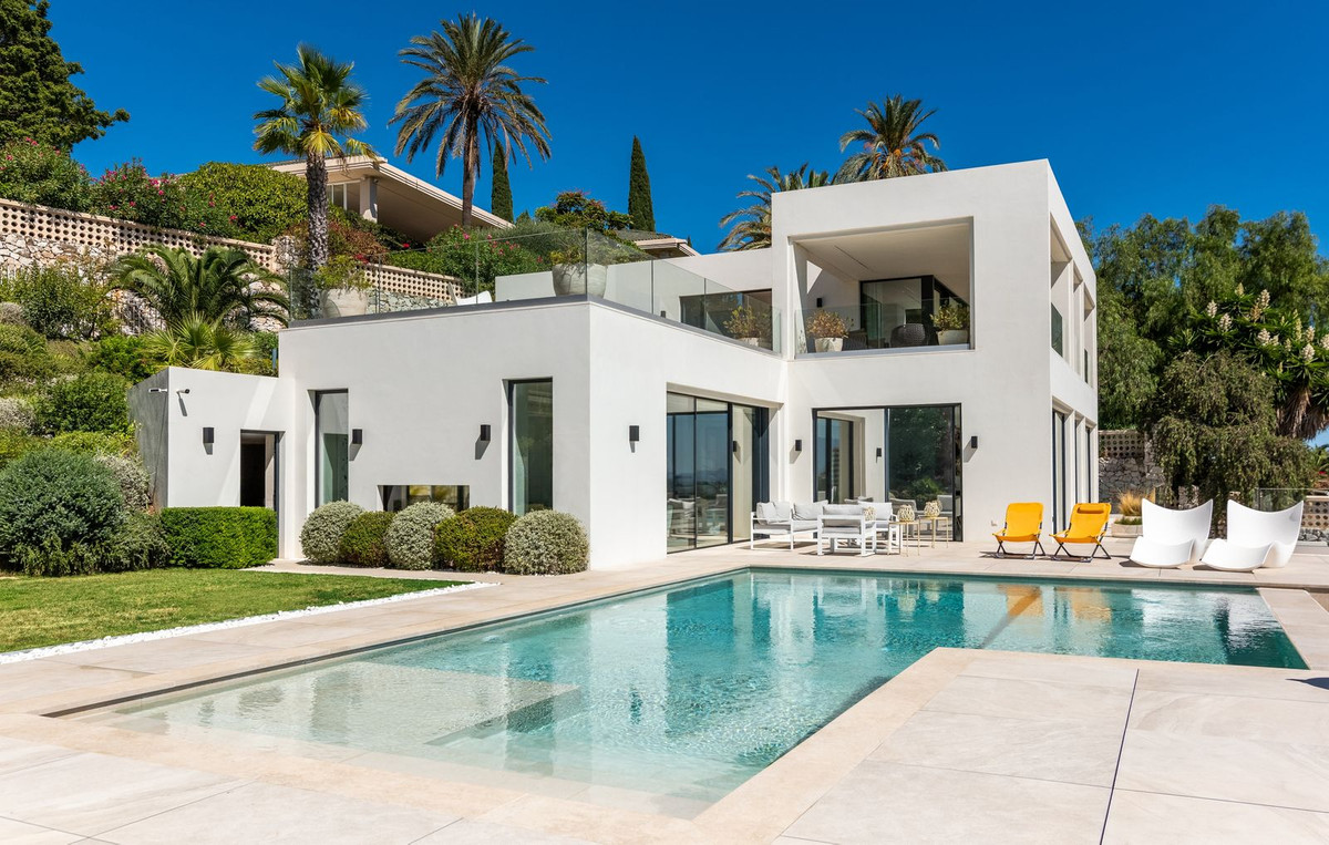 4 Bed Townhouse for sale in Marbella Costa Del Sol, Málaga, Spain