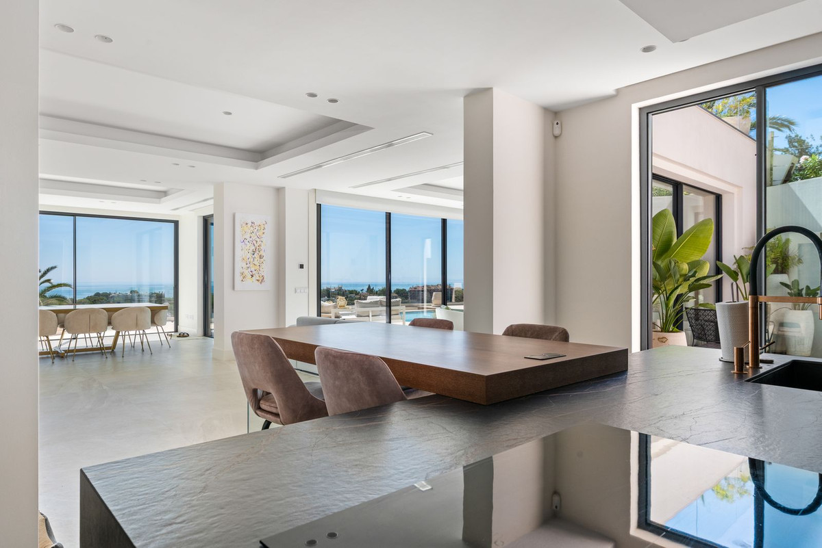 4 Bed Townhouse for sale in Marbella Costa Del Sol, Málaga, Spain