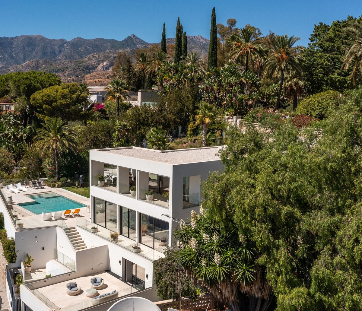 4 Bed Townhouse for sale in Marbella Costa Del Sol, Málaga, Spain