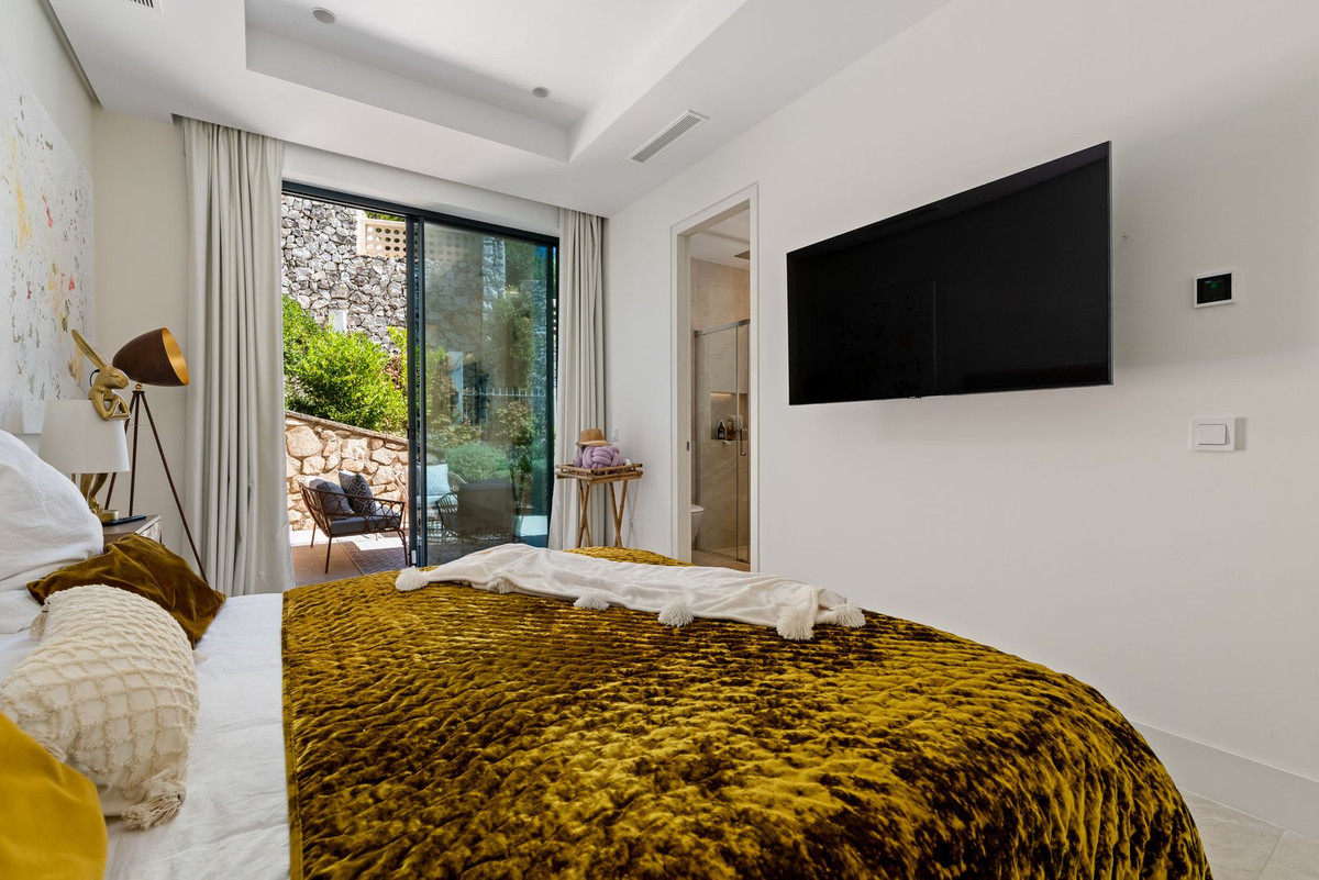 4 Bed Townhouse for sale in Marbella Costa Del Sol, Málaga, Spain