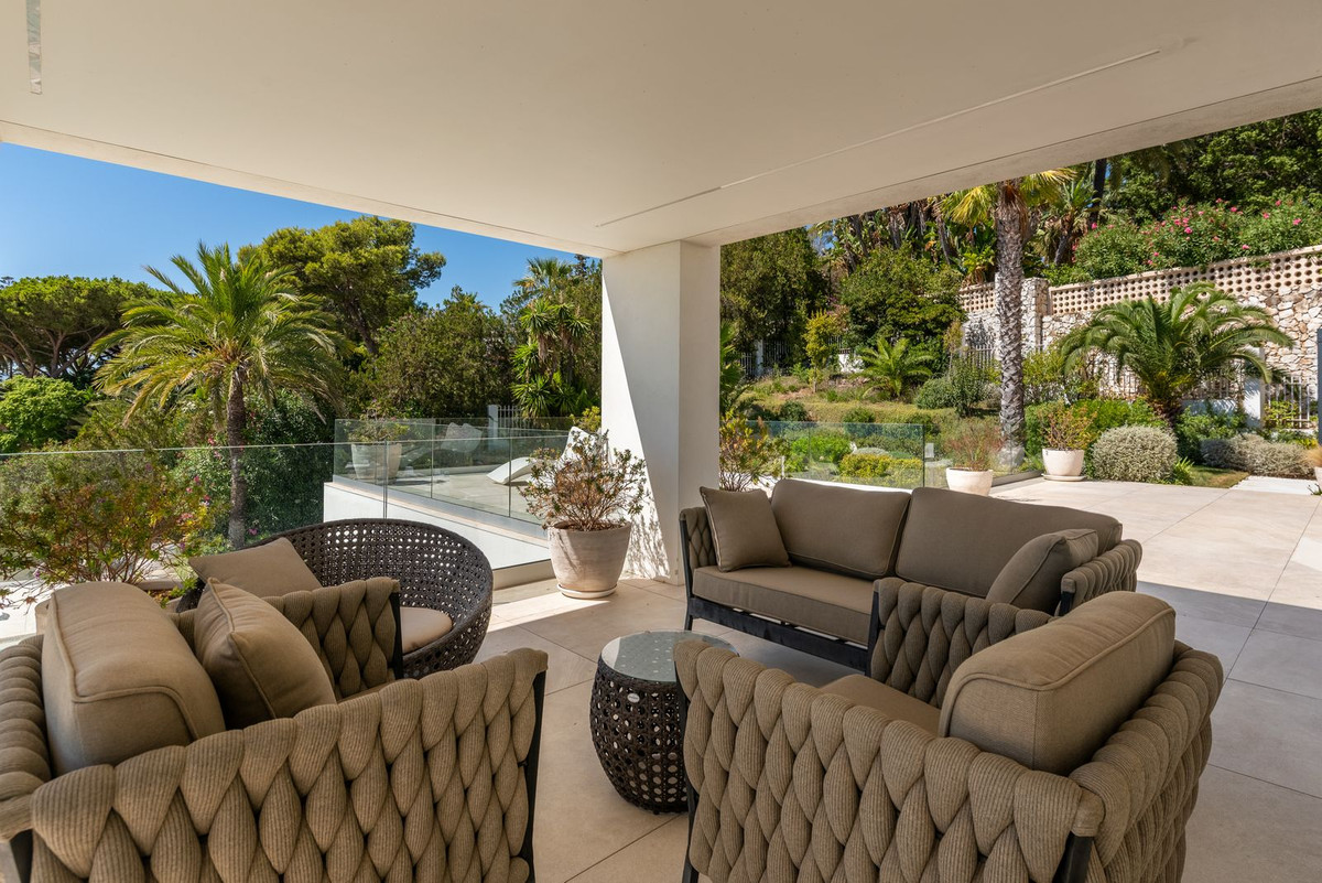 4 Bed Townhouse for sale in Marbella Costa Del Sol, Málaga, Spain