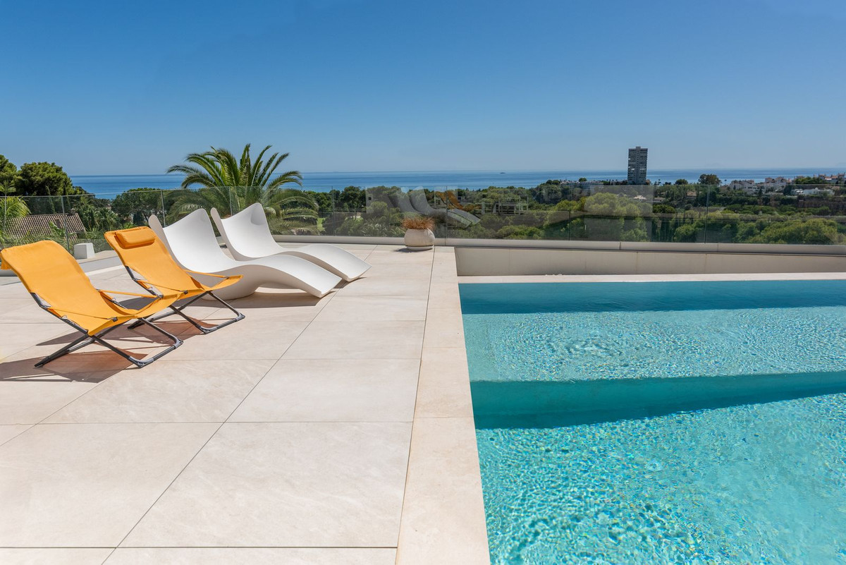 4 Bed Townhouse for sale in Marbella Costa Del Sol, Málaga, Spain