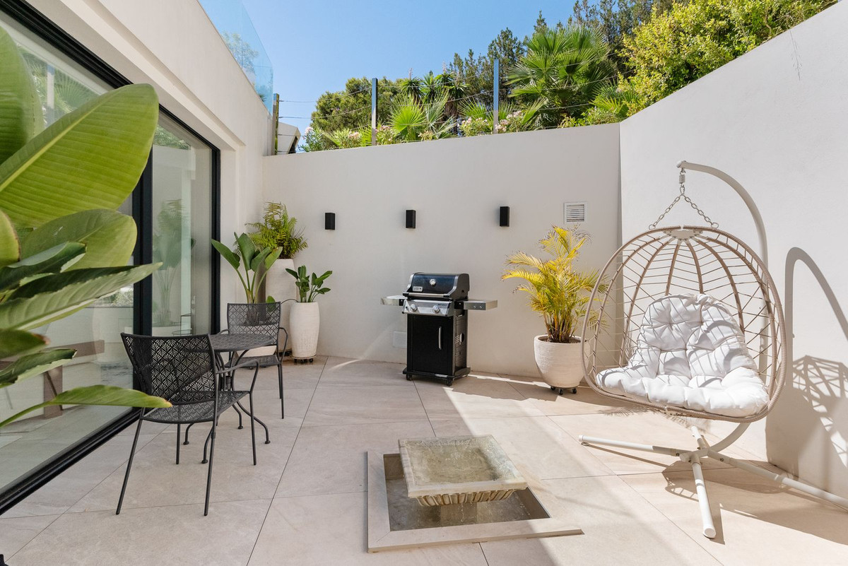 4 Bed Townhouse for sale in Marbella Costa Del Sol, Málaga, Spain