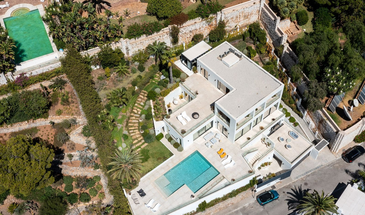 4 Bed Townhouse for sale in Marbella Costa Del Sol, Málaga, Spain