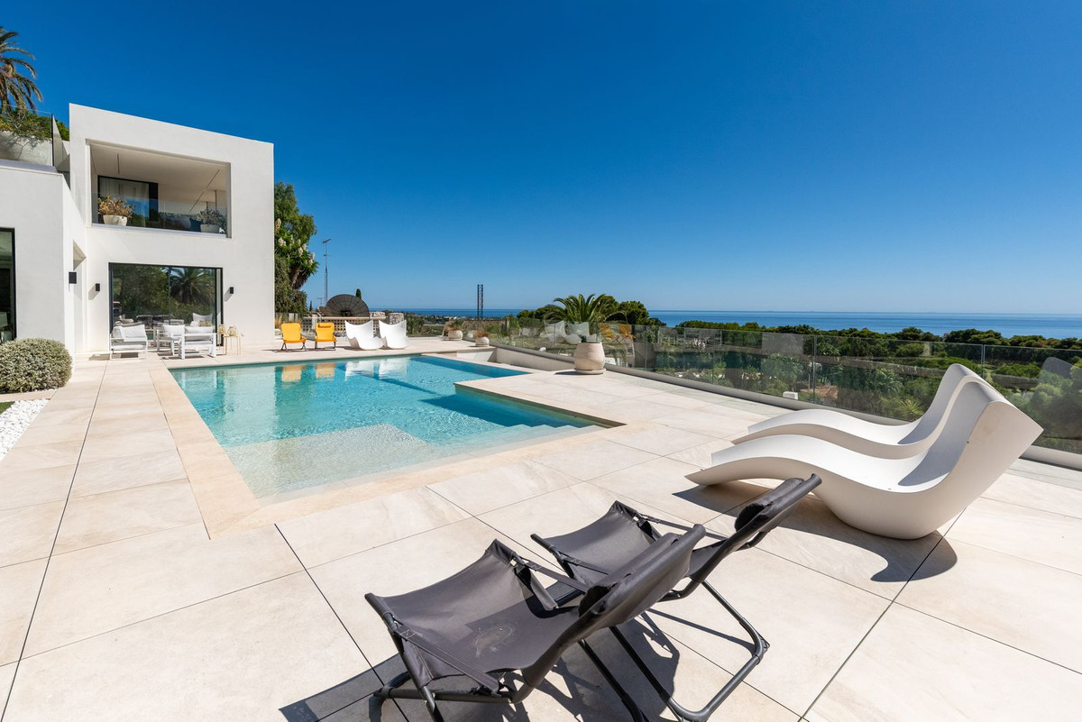 4 Bed Townhouse for sale in Marbella Costa Del Sol, Málaga, Spain