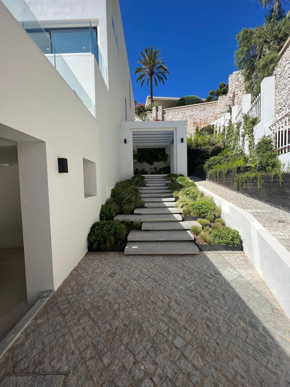4 Bed Townhouse for sale in Marbella Costa Del Sol, Málaga, Spain