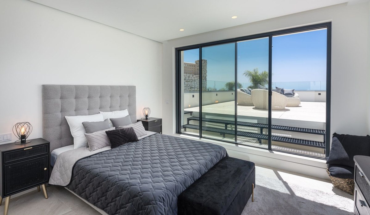 4 Bed Townhouse for sale in Marbella Costa Del Sol, Málaga, Spain