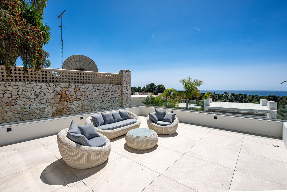 4 Bed Townhouse for sale in Marbella Costa Del Sol, Málaga, Spain