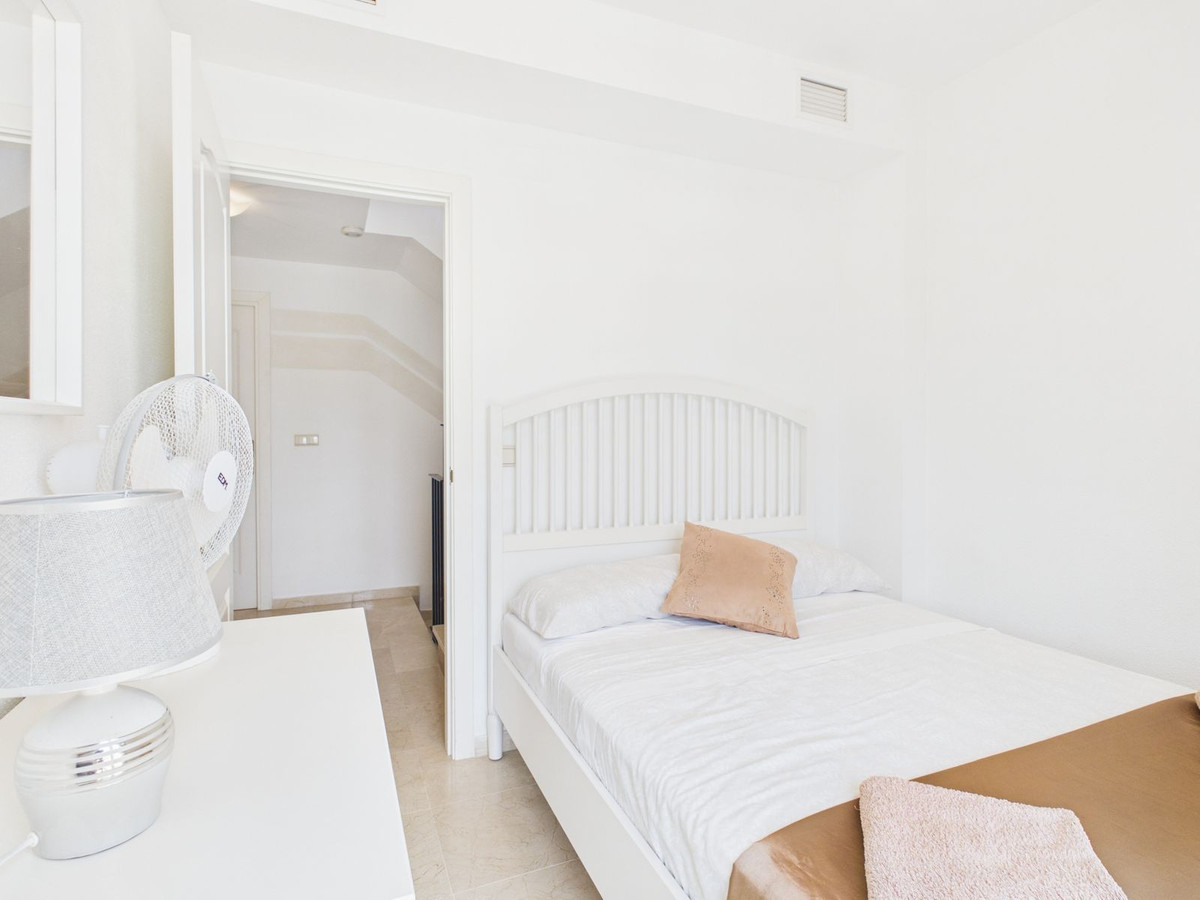 Se vende Adosada de 4 dormitorios en Costa Del Sol, Málaga, España
