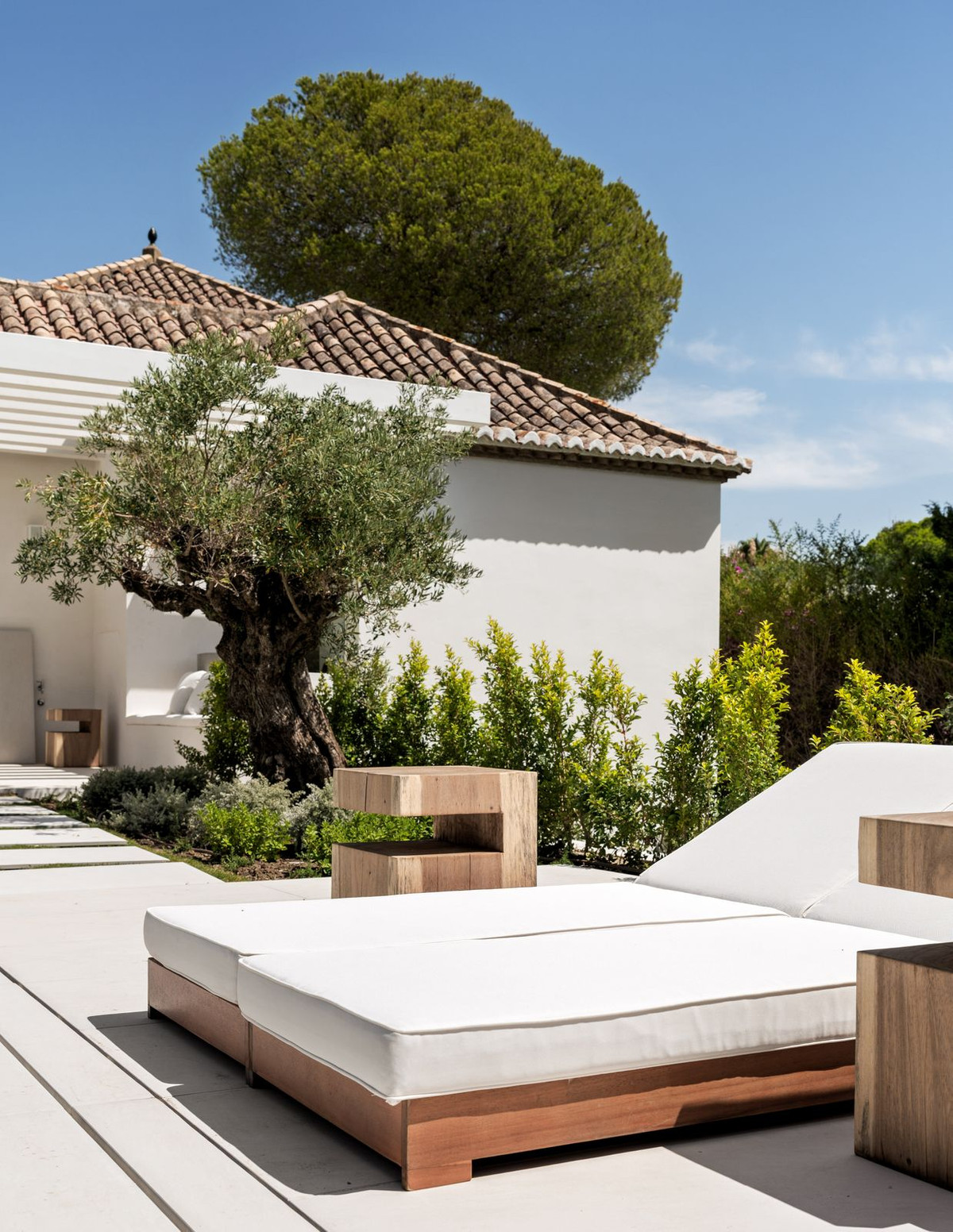 4 Bed Townhouse for sale in El Paraiso Costa Del Sol, Málaga, Spain
