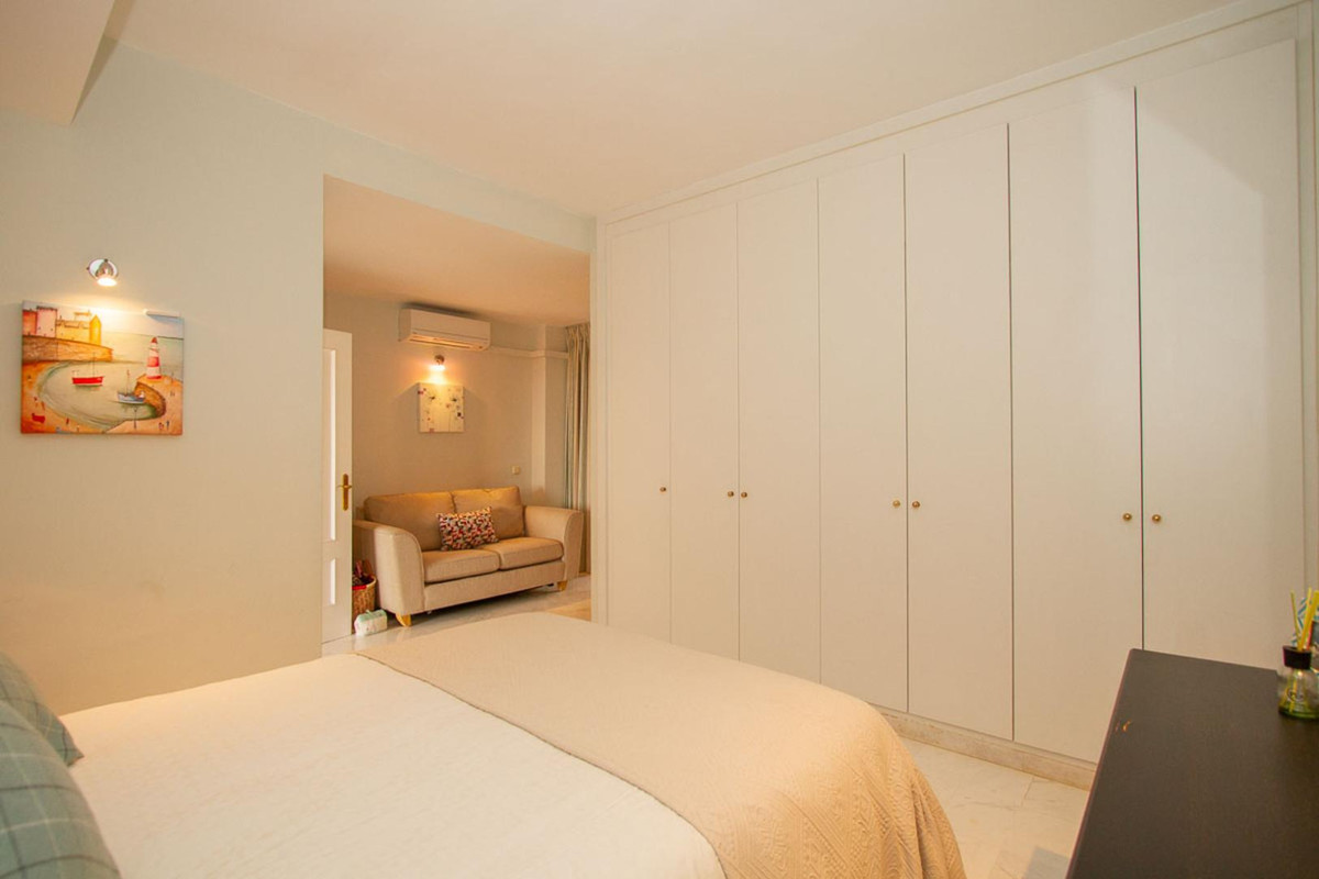 Se vende Apartamento Planta Media de 2 dormitorios en Costa Del Sol, Málaga, España