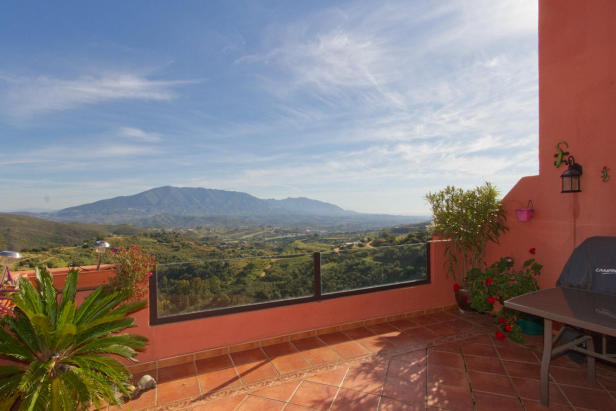 Se vende Apartamento Planta Media de 2 dormitorios en Costa Del Sol, Málaga, España
