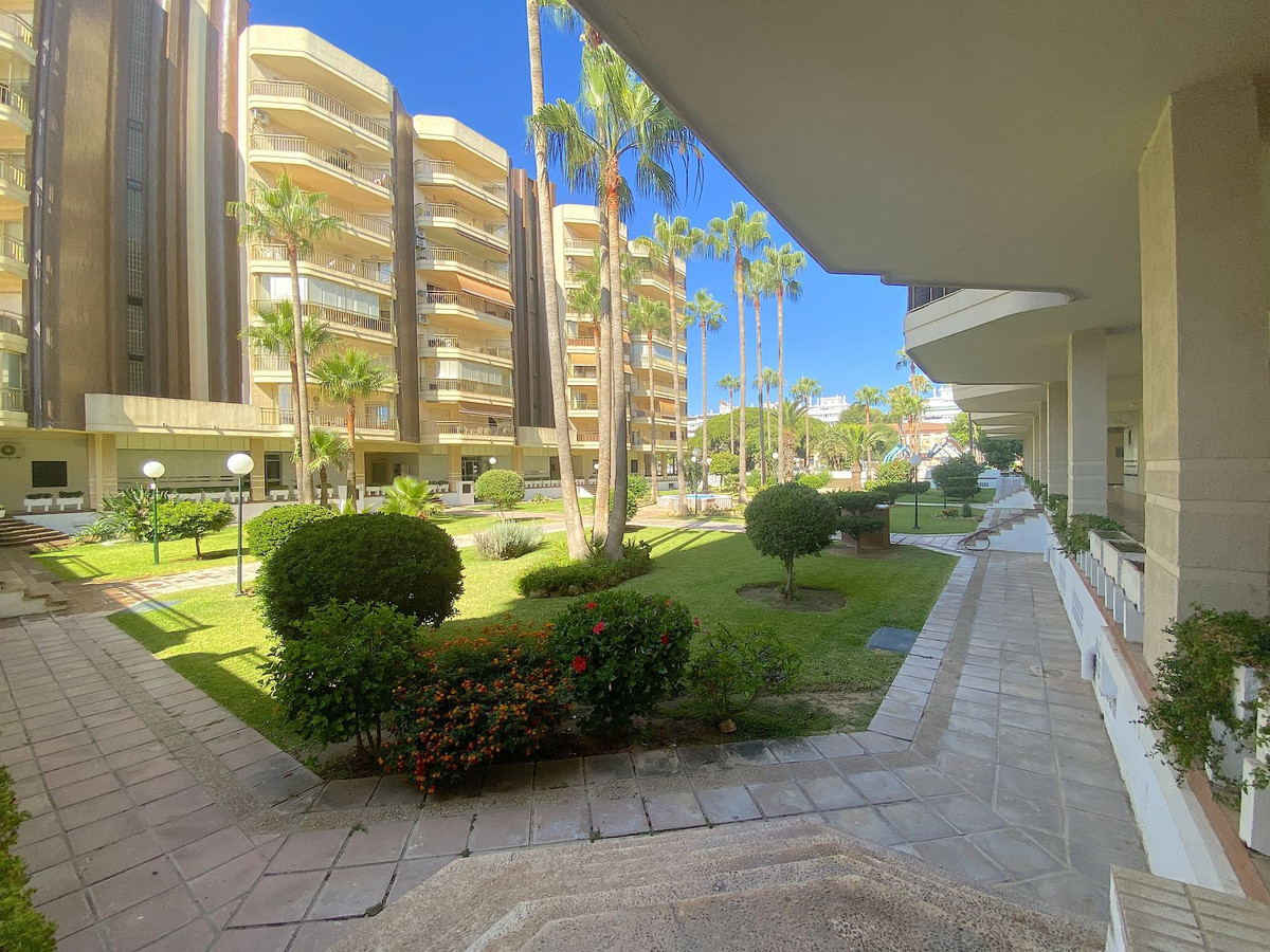Se vende Apartamento Planta Media de 1 dormitorios en Costa Del Sol, Málaga, España