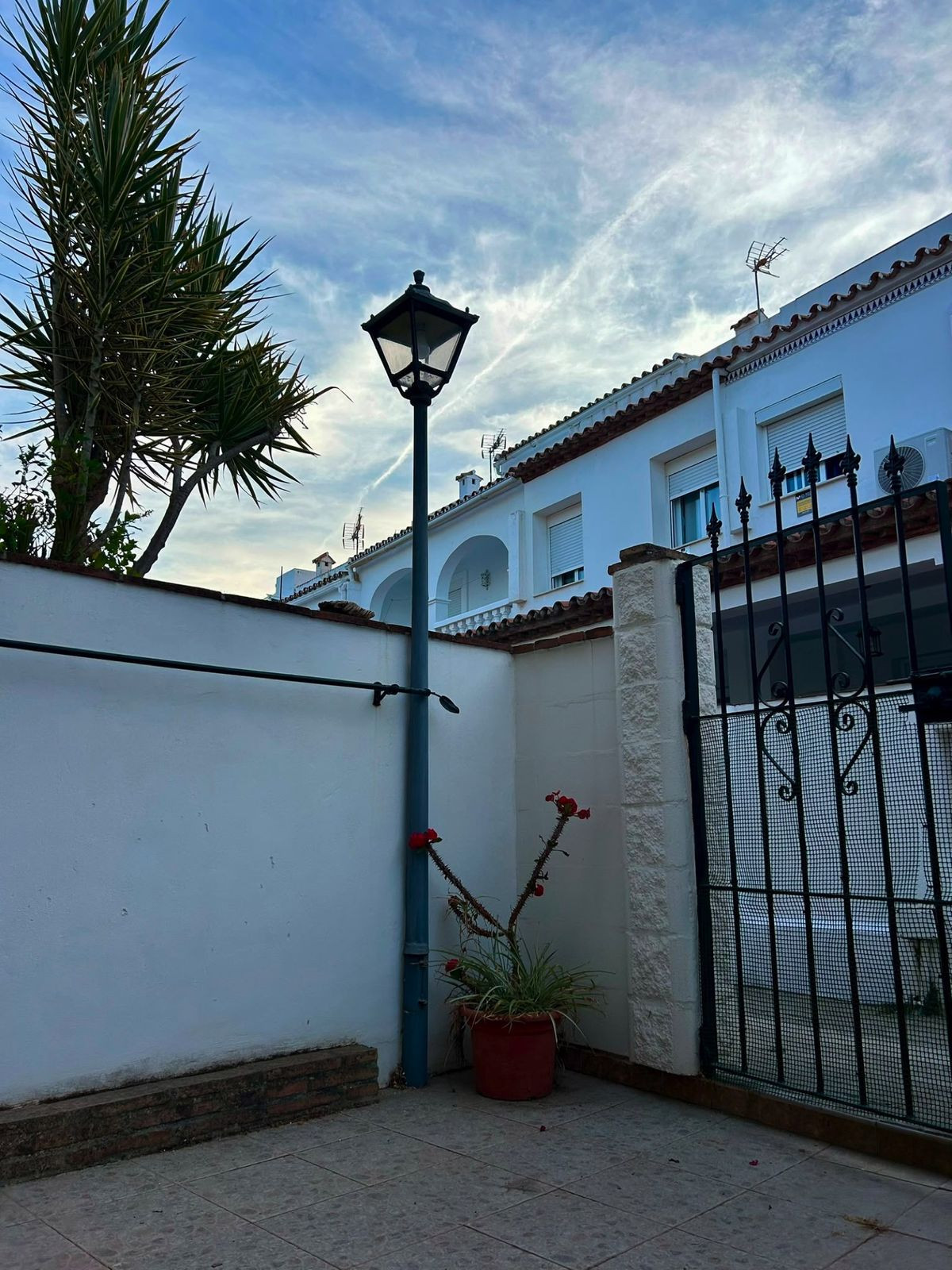 2 Bed Townhouse for sale in Punta Chullera Costa Del Sol, Málaga, Spain