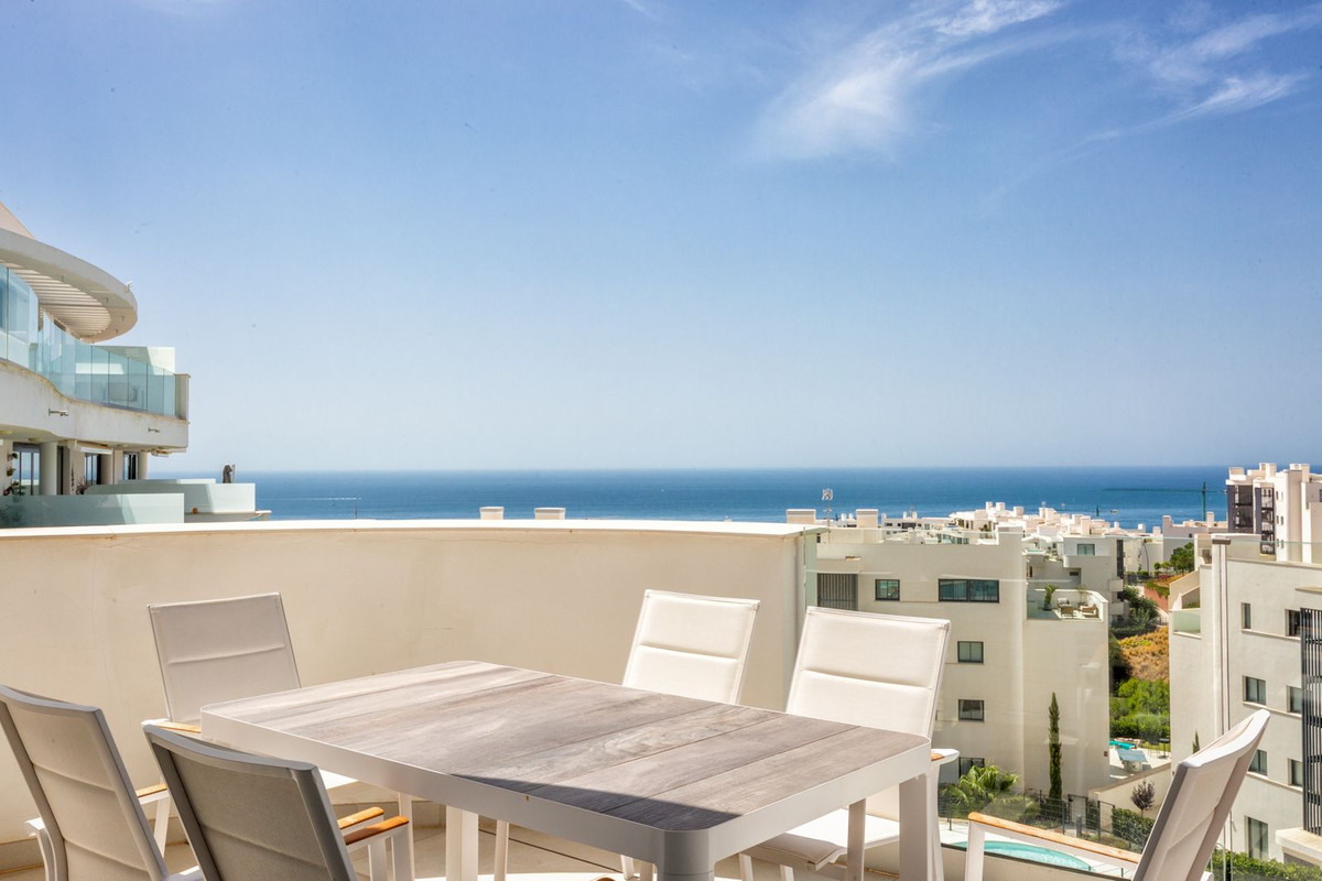 3 Bed Apartment for sale in Higueron Costa Del Sol, Málaga, Spain