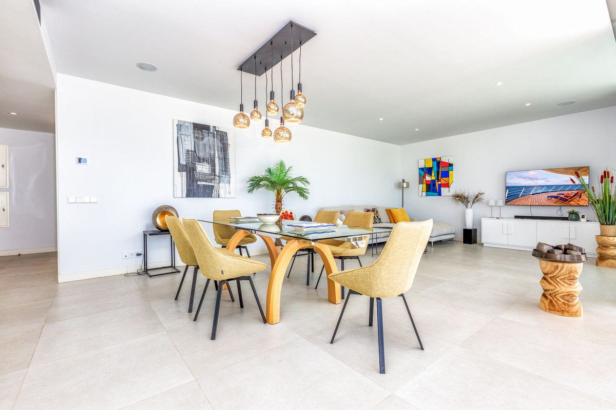 3 Bed Apartment for sale in Higueron Costa Del Sol, Málaga, Spain
