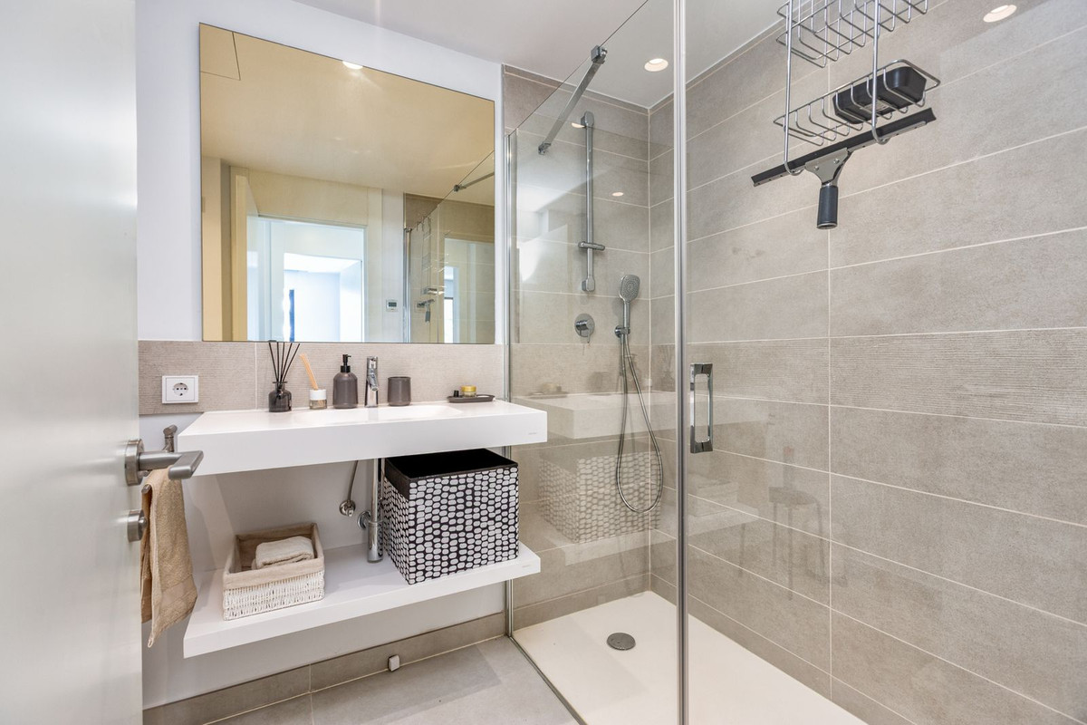 3 Bed Apartment for sale in Higueron Costa Del Sol, Málaga, Spain