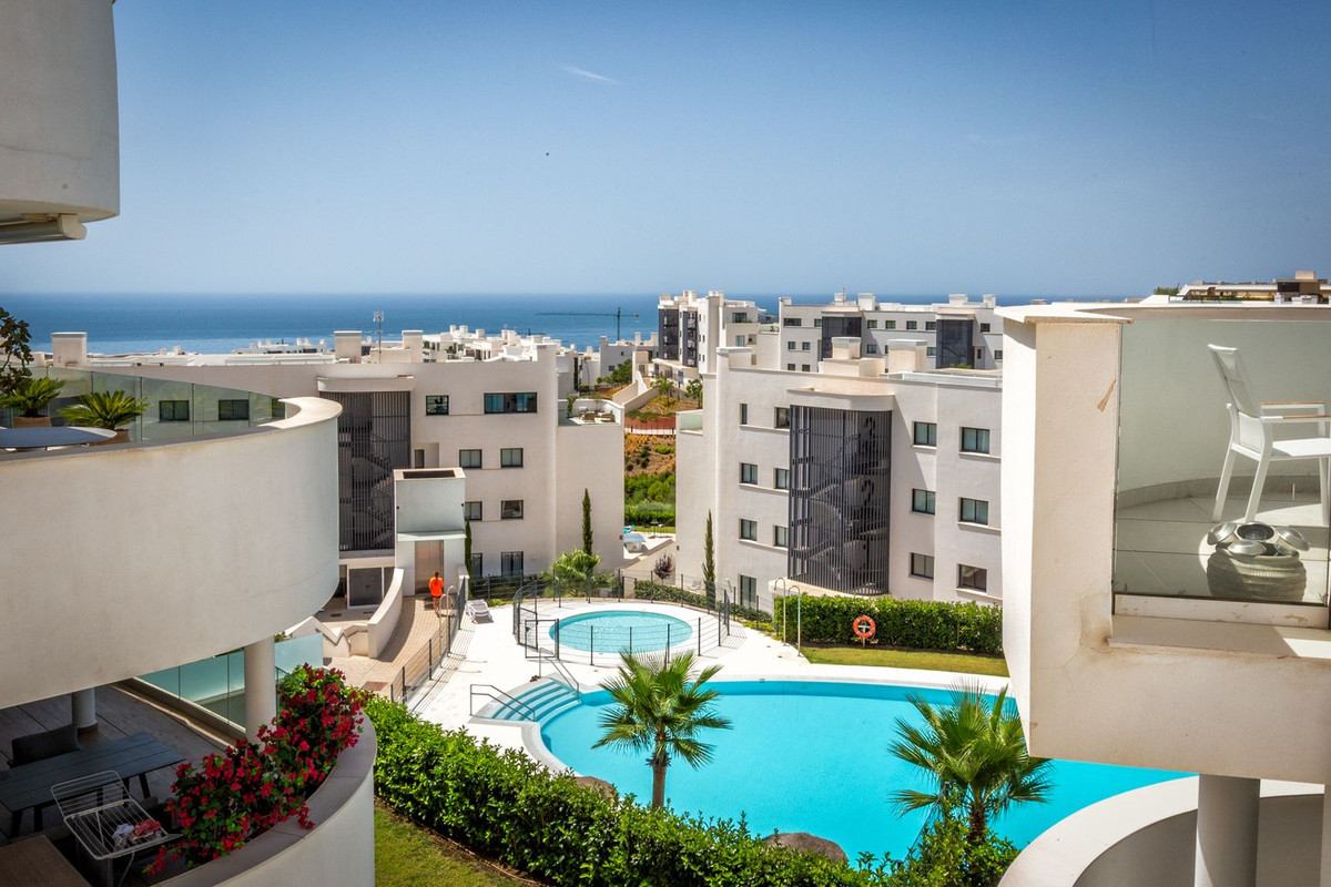 3 Bed Apartment for sale in Higueron Costa Del Sol, Málaga, Spain