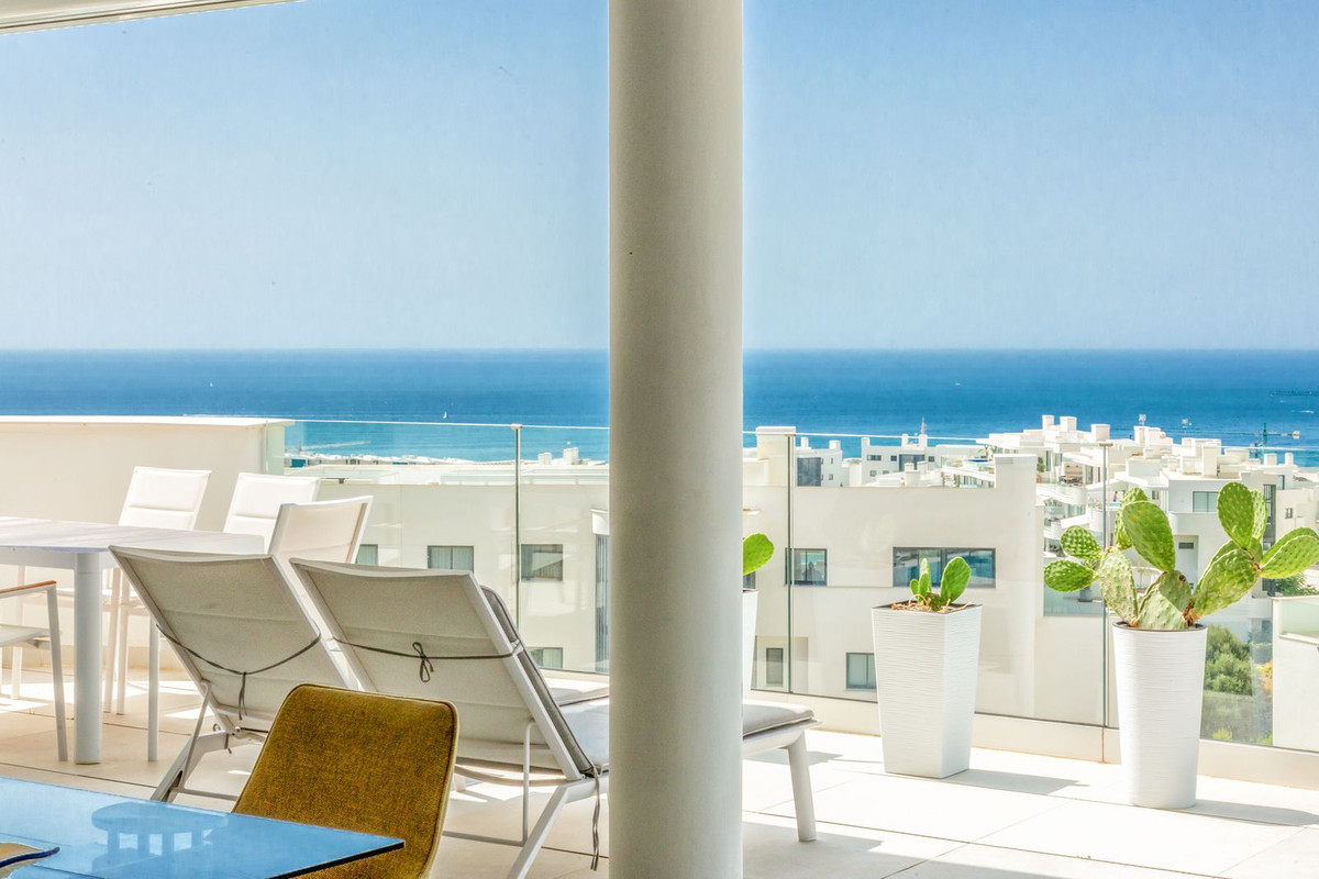 3 Bed Apartment for sale in Higueron Costa Del Sol, Málaga, Spain